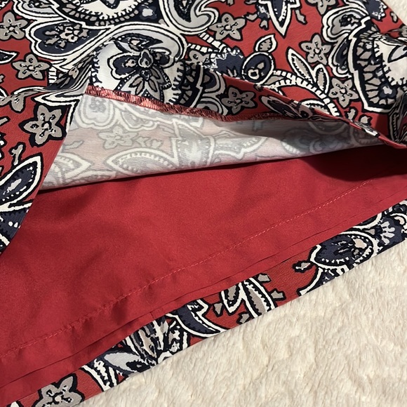 LOFT MINI SKIRT SIZE 6 - Picture 3 of 4